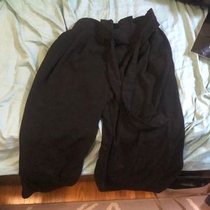 Zara Trafaluc pants in size M